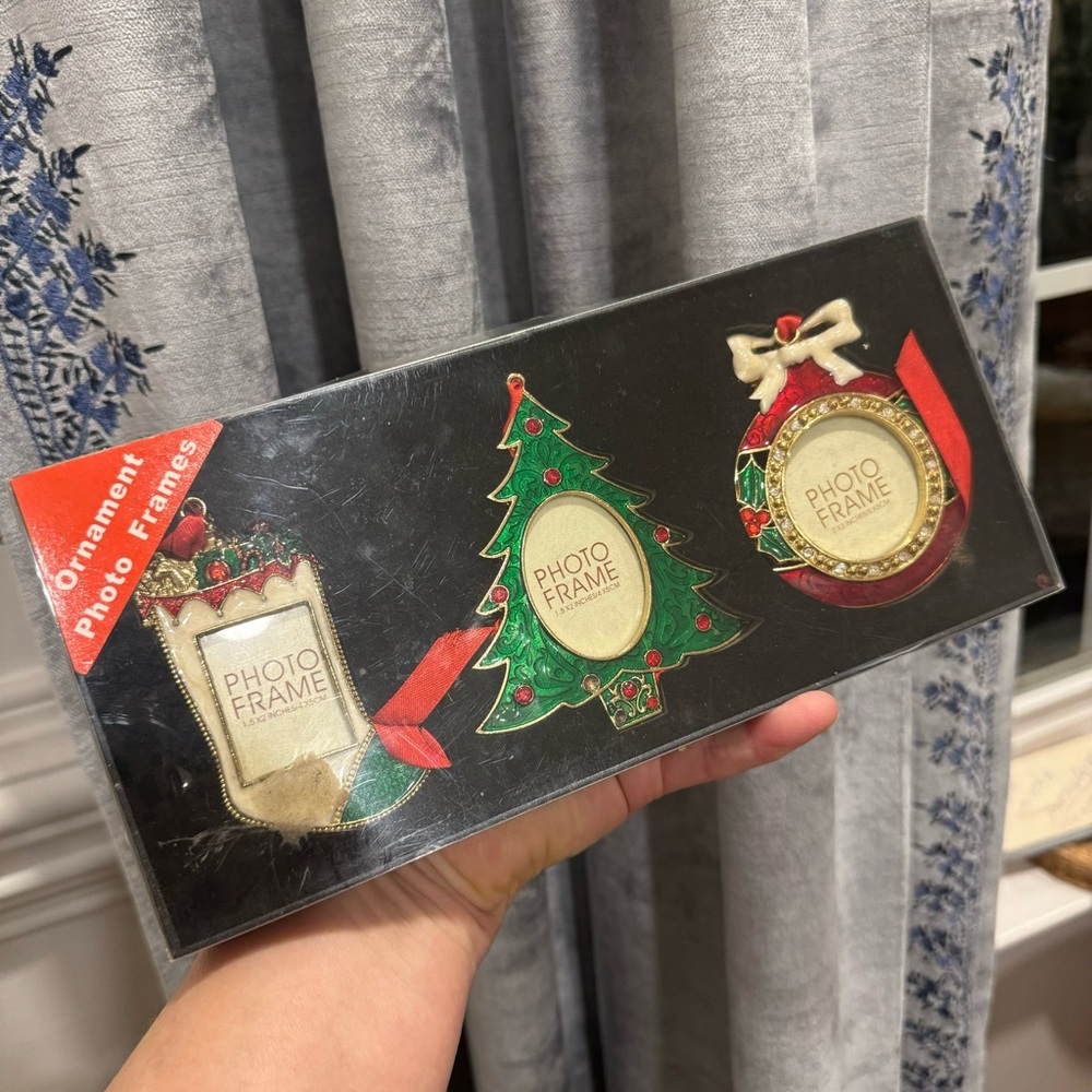 Vintage Ornament Photo Frames / 2012 Military Exchange